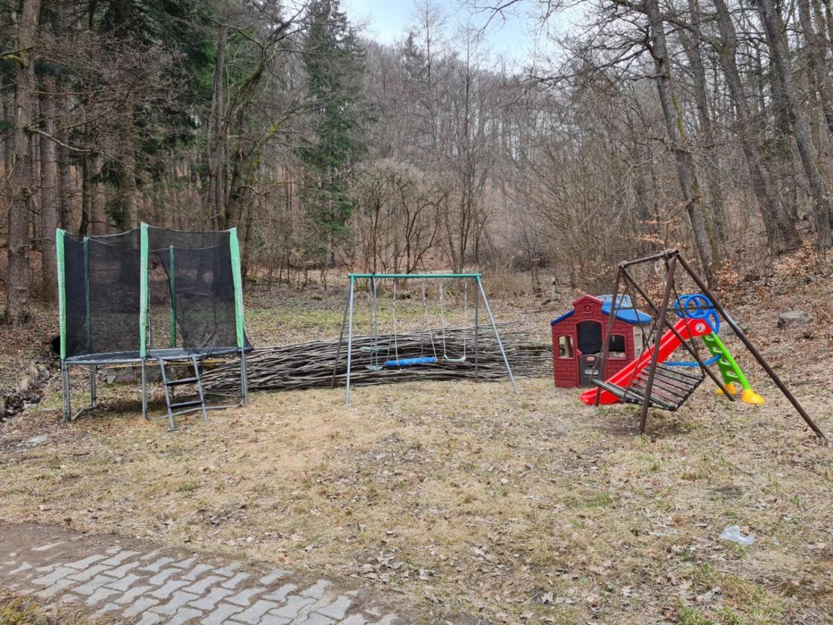 Horska Chata v Srdci Kremnických Hôr Banská Bystrica Exterior foto