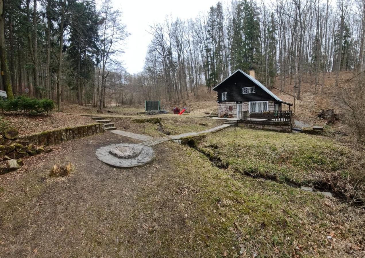Horska Chata v Srdci Kremnických Hôr Banská Bystrica Exterior foto